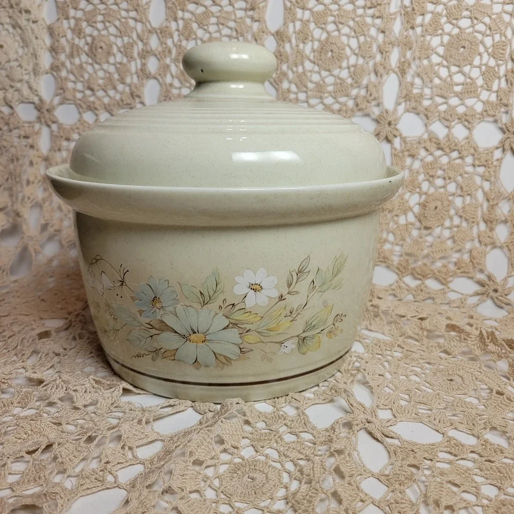 Royal Doulton Lambethware Florinda Covered Casserole Dish L.S.1042 England‎